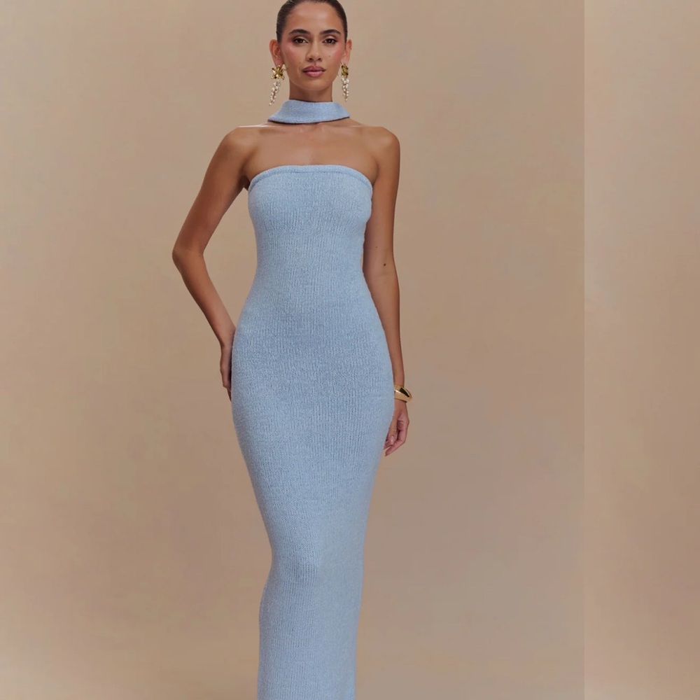 Elegant Blue Strapless Dress